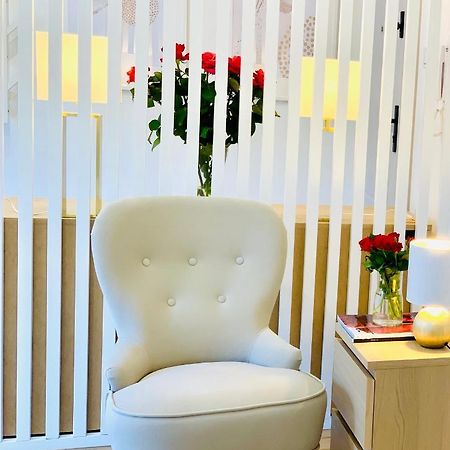 Apartament W Centrum Miasta Z Darmowym Parkingiem Dla Dwojga -Apartamenty Pod Zlotym Lwem Klodzko Ngoại thất bức ảnh