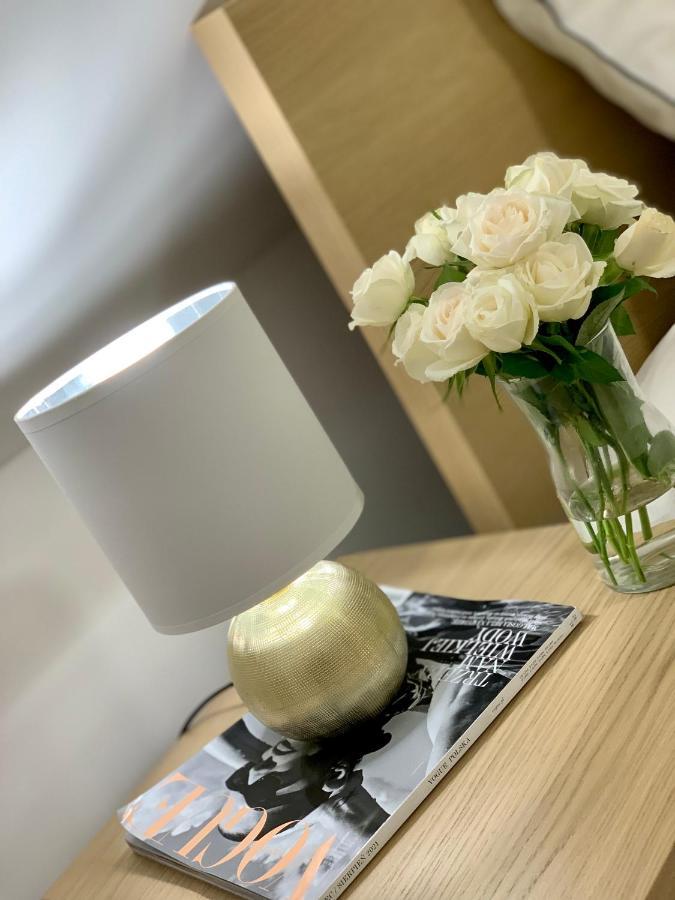 Apartament W Centrum Miasta Z Darmowym Parkingiem Dla Dwojga -Apartamenty Pod Zlotym Lwem Klodzko Ngoại thất bức ảnh