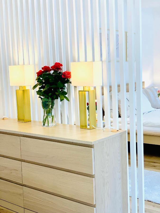 Apartament W Centrum Miasta Z Darmowym Parkingiem Dla Dwojga -Apartamenty Pod Zlotym Lwem Klodzko Ngoại thất bức ảnh
